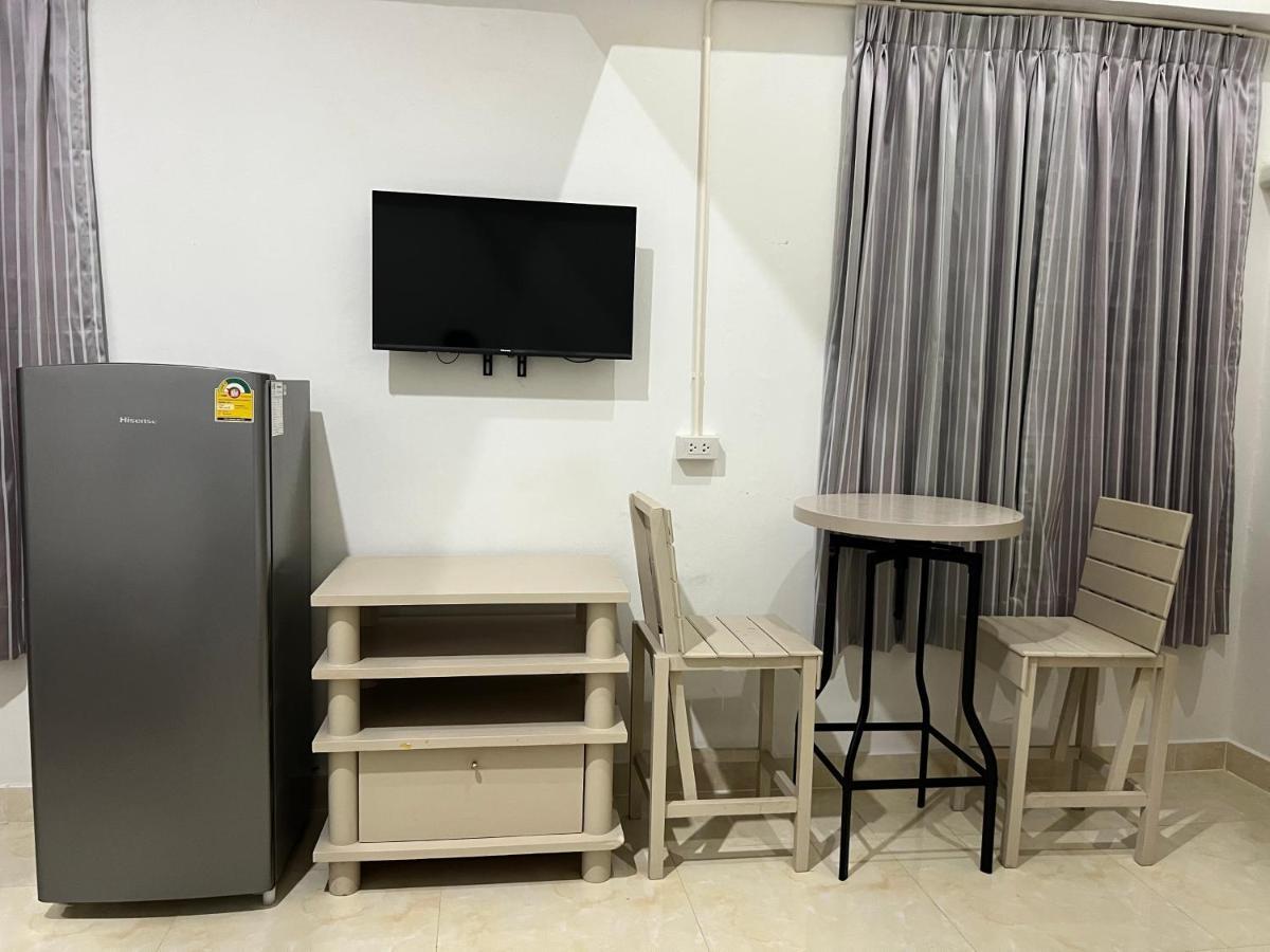 Mall Suites Hotel Бангкок Экстерьер фото