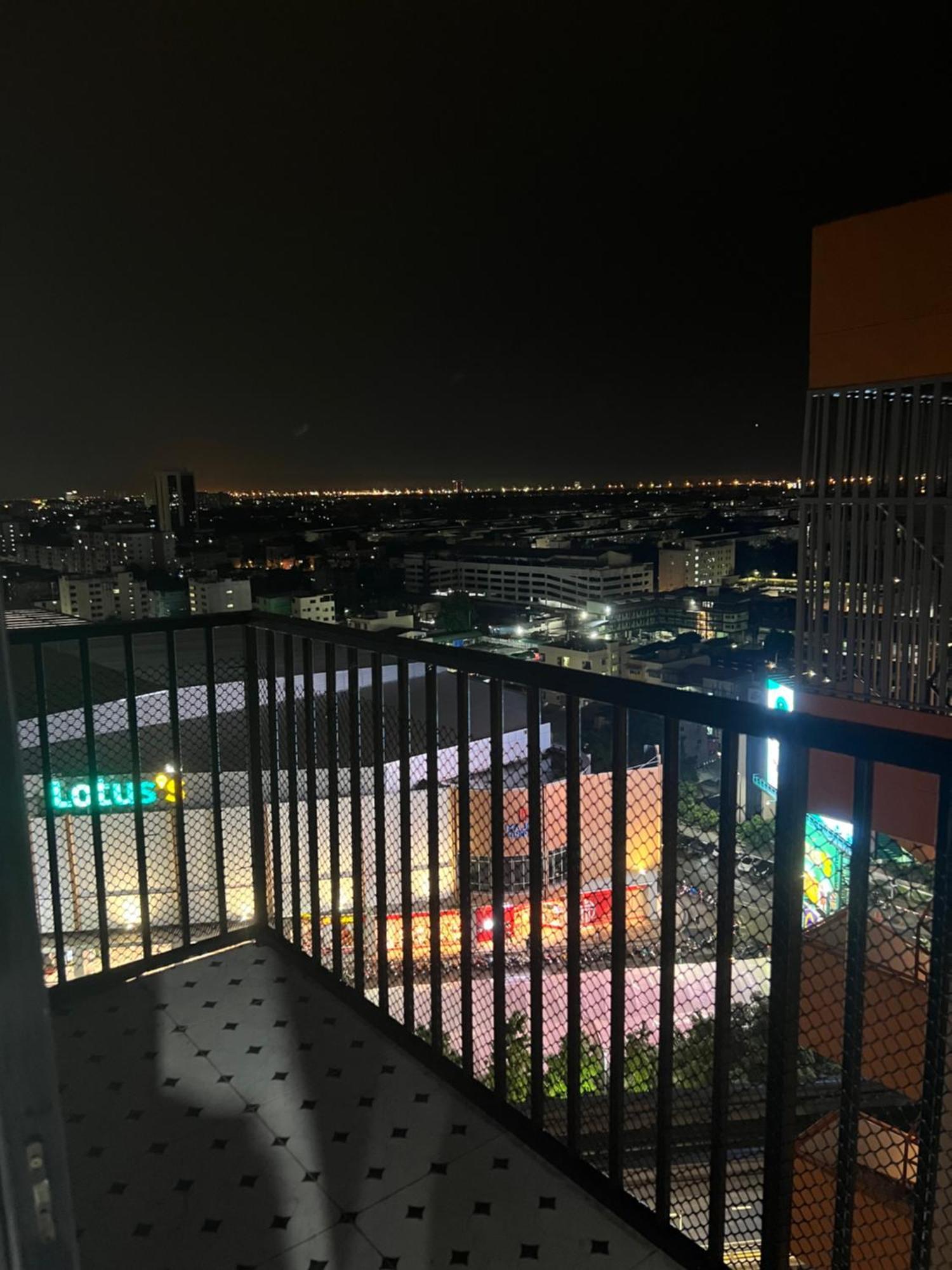 Mall Suites Hotel Бангкок Экстерьер фото