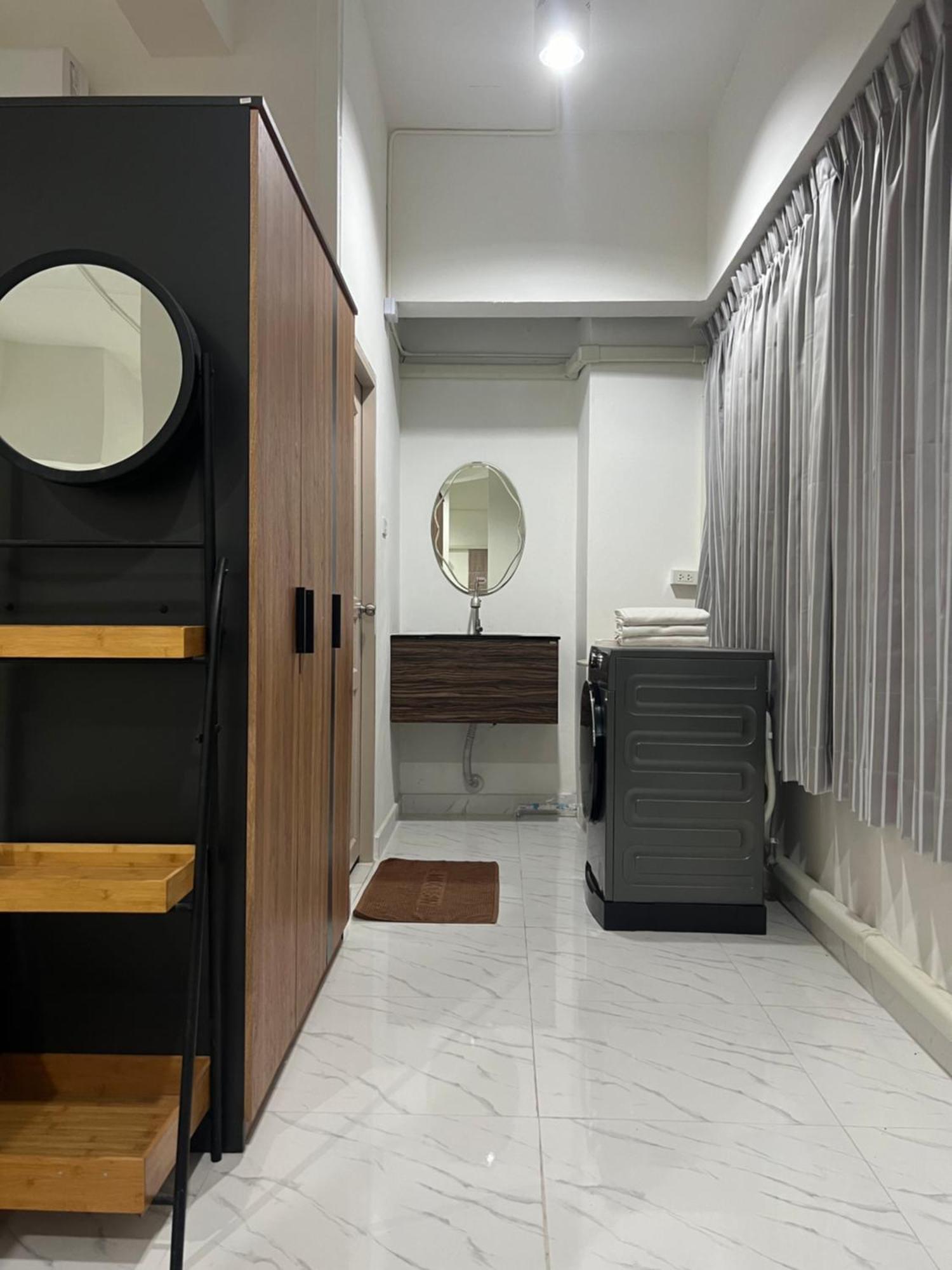 Mall Suites Hotel Бангкок Экстерьер фото