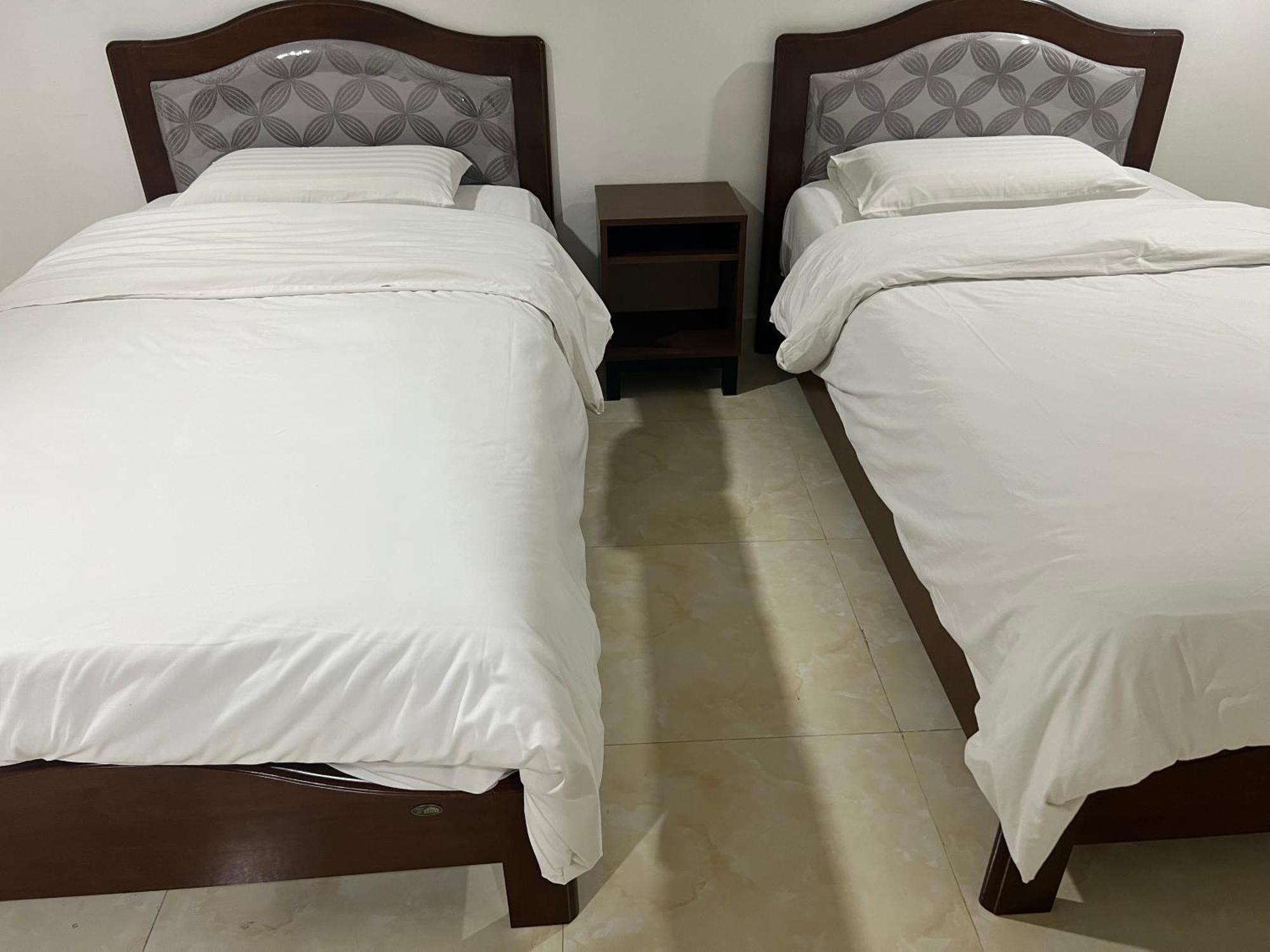 Mall Suites Hotel Бангкок Экстерьер фото